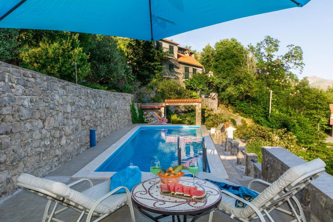 Villa Blanka Zrnovnica Exterior photo